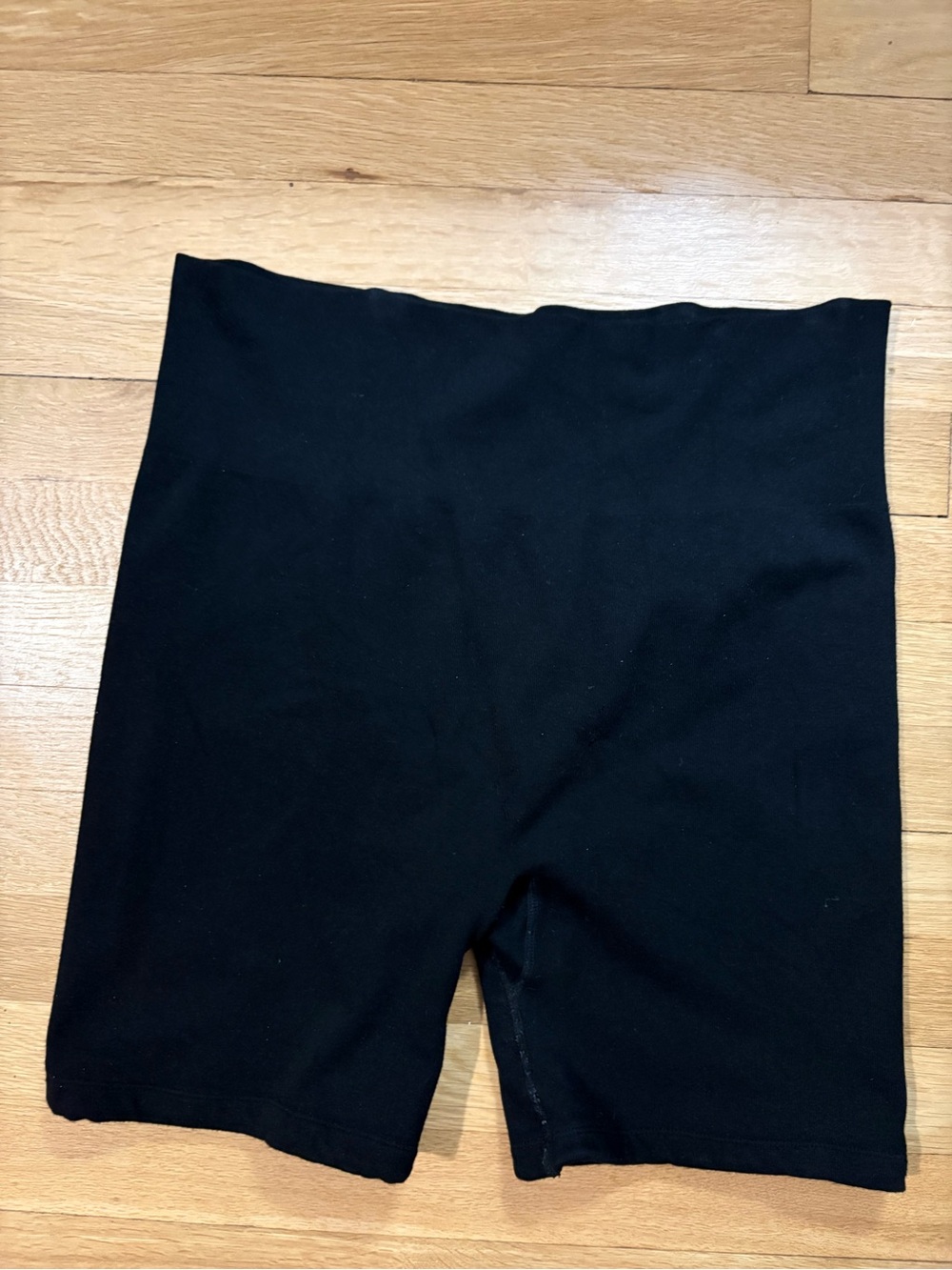 Black Kindred Bravely Sublime Maternity & Postpartum Biker Shorts size Large
